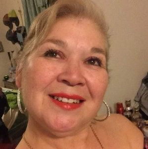Meet your Posher, Lucia